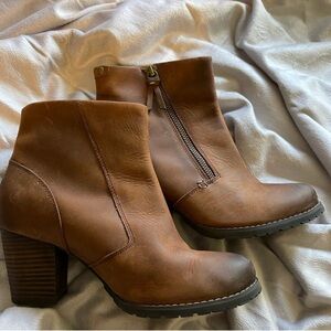 Clarks Mission Alfa Brown Oily 8.5m Bootie